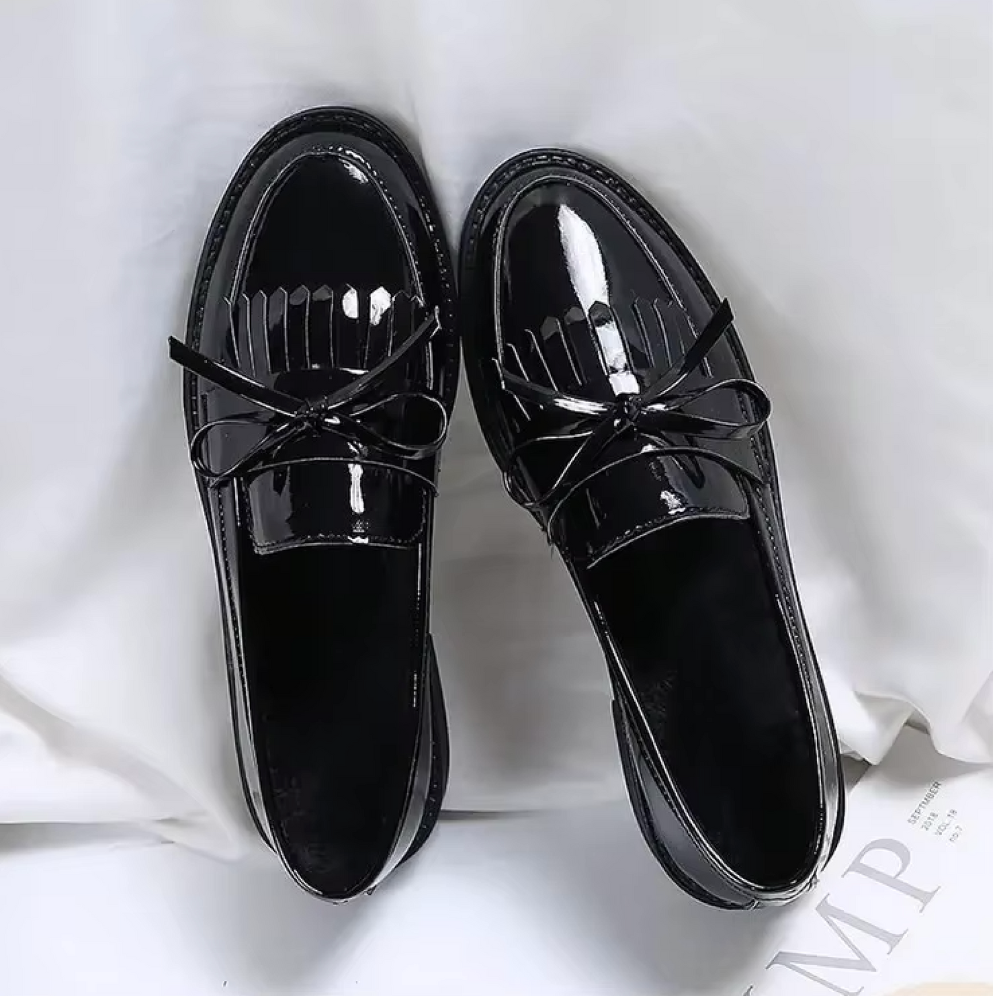 Mocassins Femme Vernis avec Franges – Audace et Raffinement