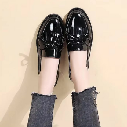 Mocassins Femme Vernis avec Franges – Audace et Raffinement