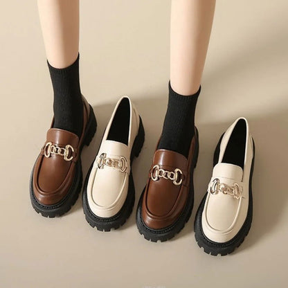 Mocassins Femme avec Chaîne Métallique - Confort et Robustesse