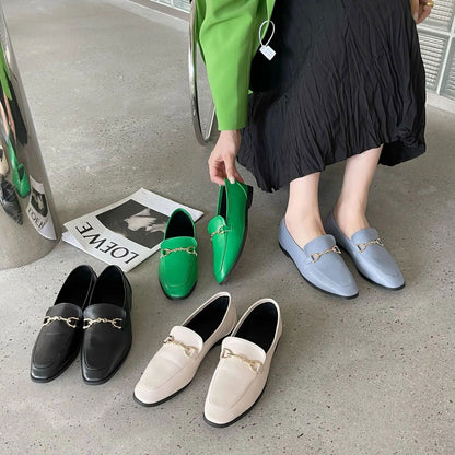 Mocassins Femme en Cuir Lisse avec Détail Métallique