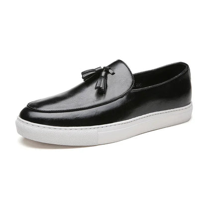 Mocassins Homme Moderne en Cuir avec Pompons