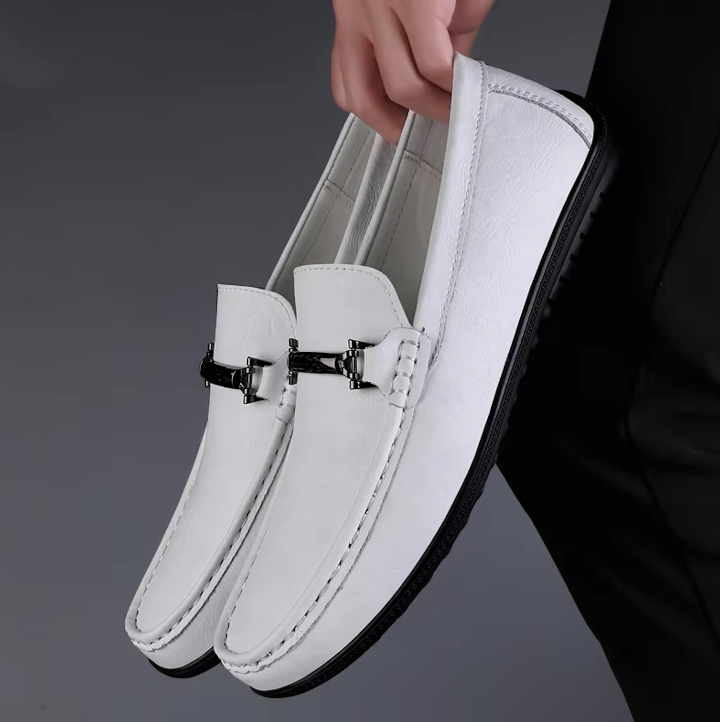Mocassins Homme en Cuir Chic - Détail Métallique Raffiné