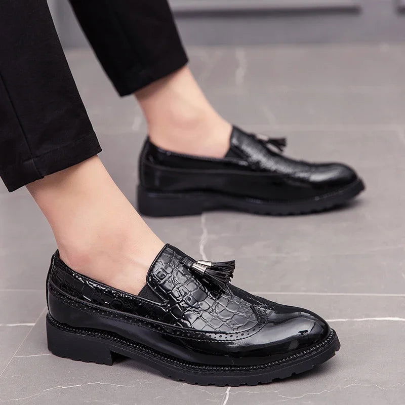 Mocassins Homme en Cuir Verni - Finition Luxe et Détails Sophistiqués