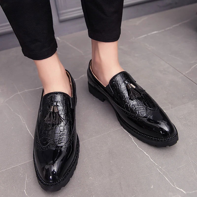 Mocassins Homme en Cuir Verni - Finition Luxe et Détails Sophistiqués