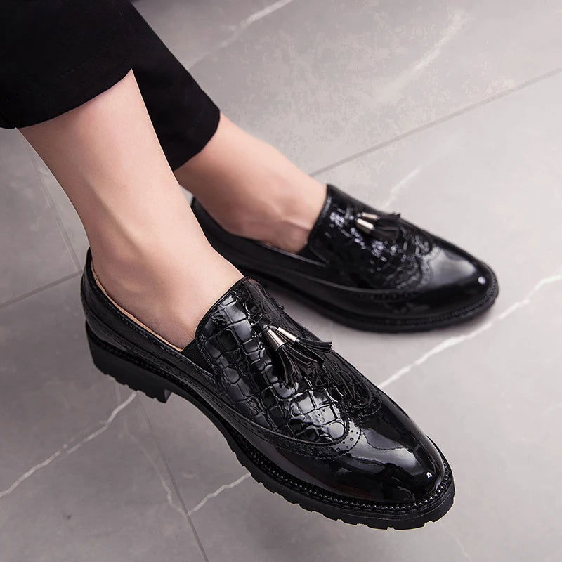 Mocassins Homme en Cuir Verni - Finition Luxe et Détails Sophistiqués