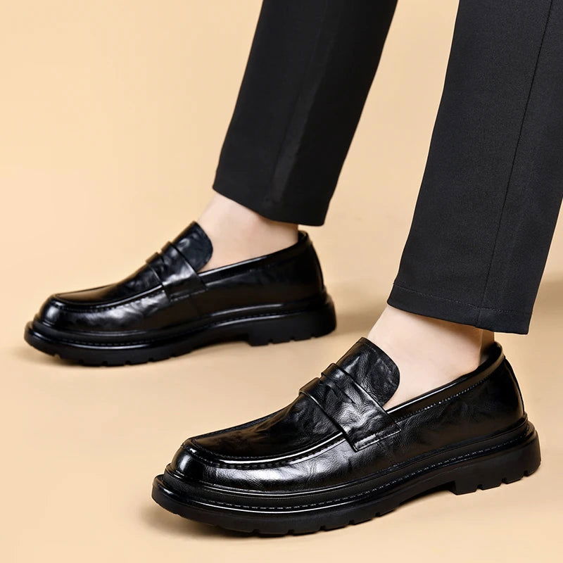 Mocassins Homme en Cuir Verni - Style Moderne et Confort