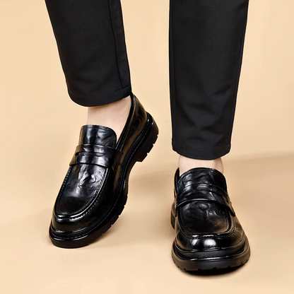Mocassins Homme en Cuir Verni - Style Moderne et Confort