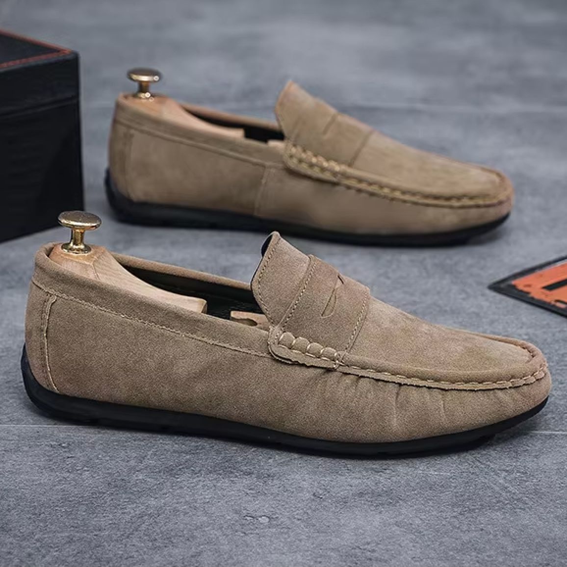 Mocassins Homme en Daim Classique - Confort & Style