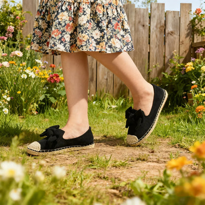 Espadrilles Femme Suédine – Nœud Oversize et Bout Tressé